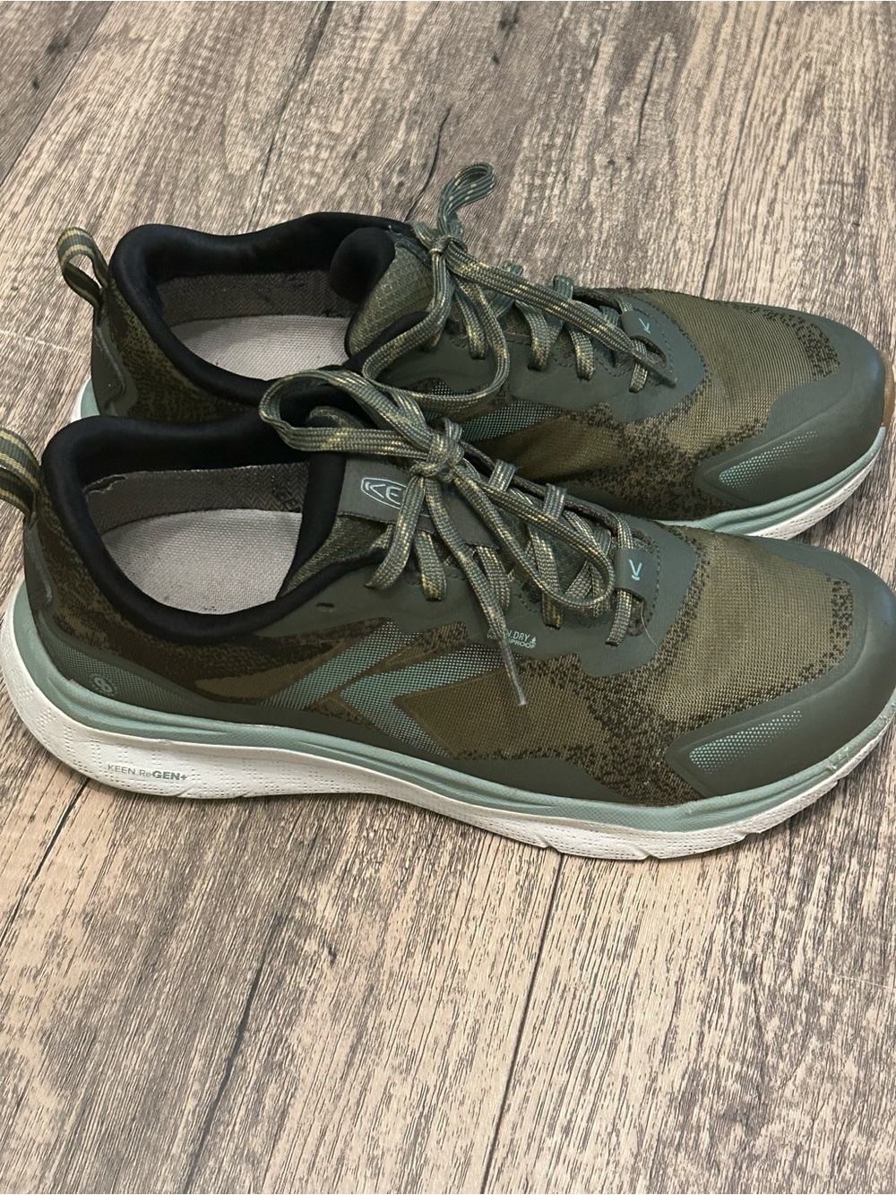 KEEN Women's Leiki Waterproof Hiking Shoes Green Size 9.5